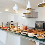 Les Sables Noirs & Hotel Vulcano (Isola)
