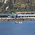 Les Sables Noirs & Hotel Vulcano (Isola)