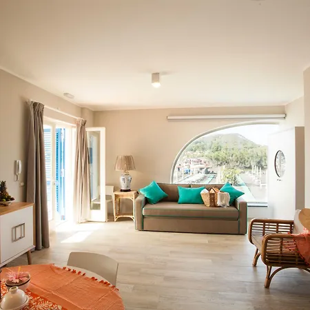 Les Sables Noirs & Hotel 4*