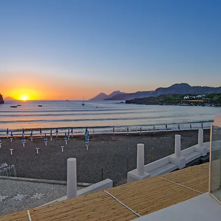 Otel Les Sables Noirs & 4*