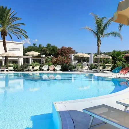 Les Sables Noirs & Hotel 4*