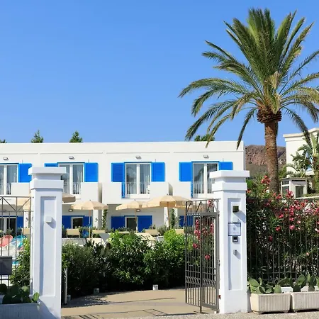 Hotel Les Sables Noirs & 4*