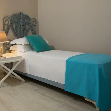 Les Sables Noirs & Hotel 4*