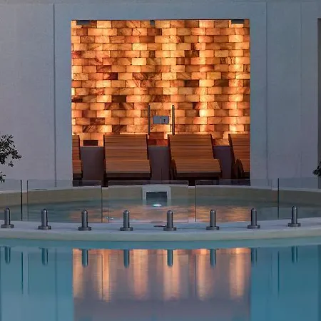 Les Sables Noirs & Hotel 4*