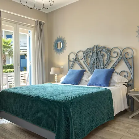Les Sables Noirs & Hotell Vulcano (Isola)