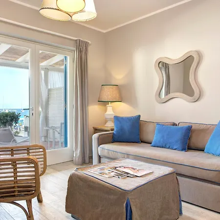 Les Sables Noirs & 4*