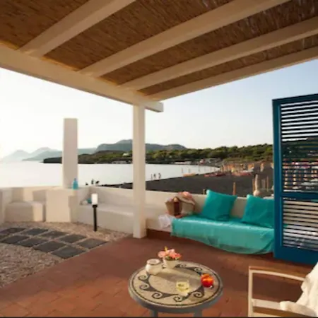 Hotell Les Sables Noirs & Vulcano (Isola)
