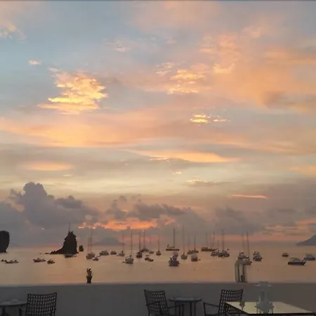 Les Sables Noirs & 4* Vulcano (Isola)