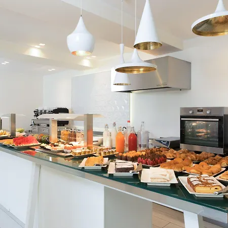 Les Sables Noirs & Hotell Vulcano (Isola)