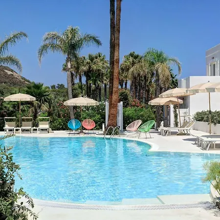 Hotell Les Sables Noirs & Vulcano (Isola)