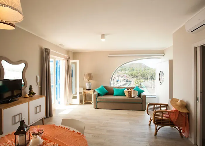 Les Sables Noirs & Hotel 4*