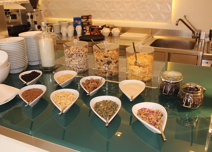 Les Sables Noirs & Hotel Vulcano (Isola)