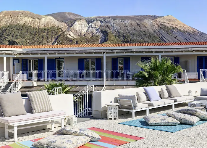 Les Sables Noirs & 4* Vulcano (Isola)