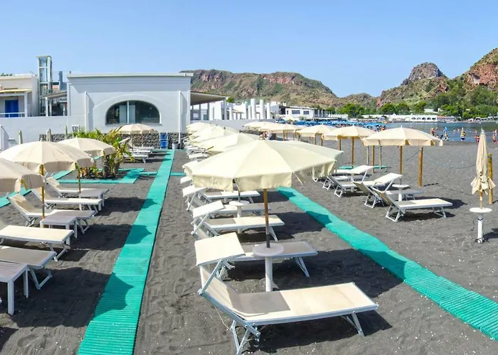 Les Sables Noirs & Hotel 4*