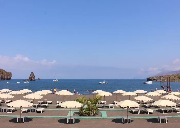 Les Sables Noirs & Hotel 4*